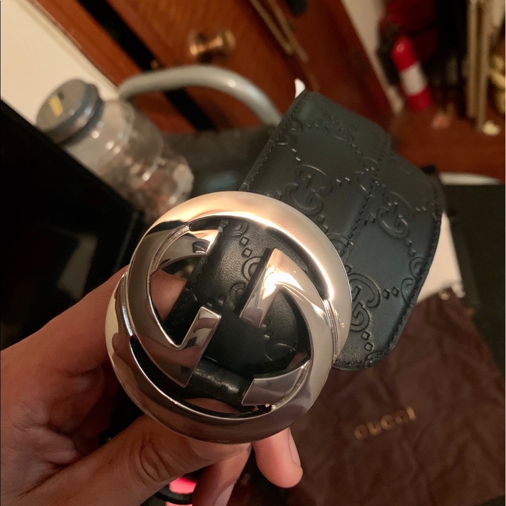 Gucci Signature Leather Belt